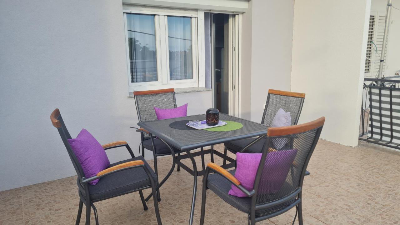 Apartamento Doki Šibenik Exterior foto