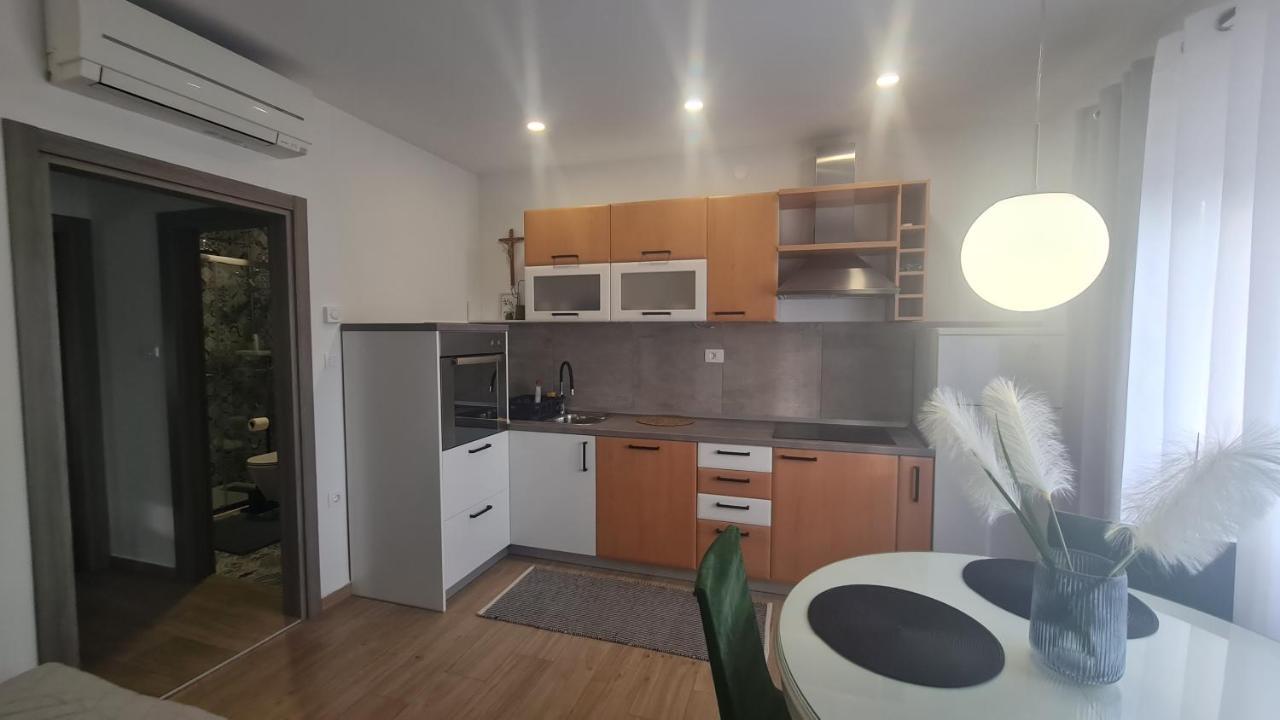 Apartamento Doki Šibenik Exterior foto